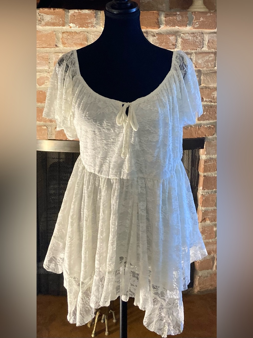 torrid White Lace Peasant Tunic Top with Tie Neck